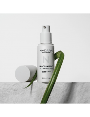 Sérum Botanique Alternatif Niacinamide 5 en 1 – Éclat et uniformité Sérum Botanique Alternatif Niacinamide 5 en 1 – Éclat et uniformité